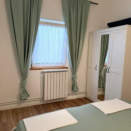 Marta Apartment *